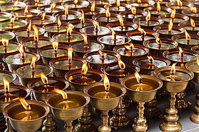 《英雄联盟》传奇选手Uzi巴黎全马完赛：5小时41分35秒